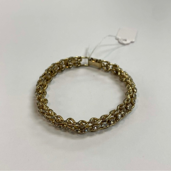 Jewelry - Elegant Gold Chain Bracelet